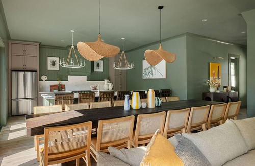Thunderbolt Casa | Modern Savannah Homes | Heated Pool