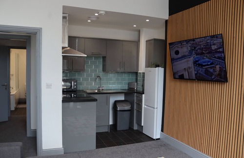 Waterloo Apartamento | Modern Seaside Apartment near Crosby Beach & LFC