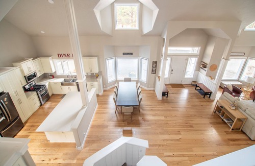 Sisters Casa | Modern Secluded Spacious Home, Family Friendly forest view in Sisters