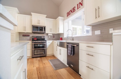 Sisters Casa | Modern Secluded Spacious Home, Family Friendly forest view in Sisters
