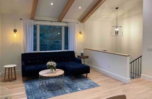 Garrison Casa | Modern & secluded with a private outdoor hot tub and sauna!
