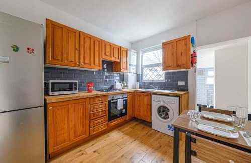 Stratford Casa | Modern Simplicity 10mins from Westfield, Stratford
