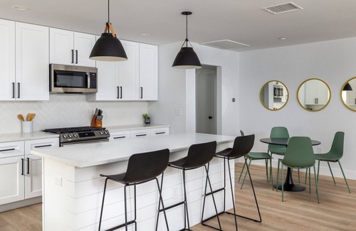 Sweetbriar Casa | Modern South Austin home - 5 miles to Downtown