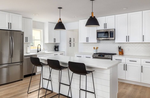 Sweetbriar Casa | Modern South Austin home - 5 miles to Downtown