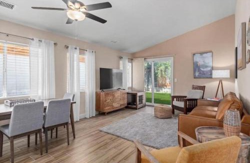 Pumpkin Center Casa | Modern Southwest Escape 2 Master Bedrooms