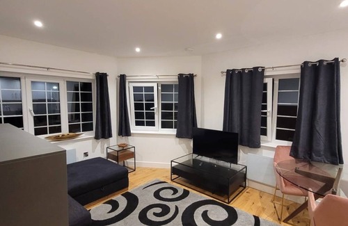 Rochester Apartamento | Modern Spacious 2 Bed Flat in Strood Rochester On High Street