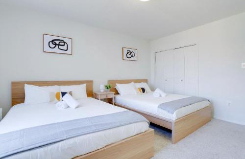 Aurora Highlands Apartamento | Modern & Spacious 2BR Apartment at Crystal city