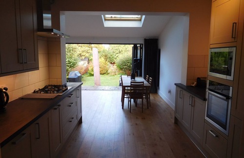 Wandle Valley Casa | Casa moderna, amplia, de 3 habitaciones.