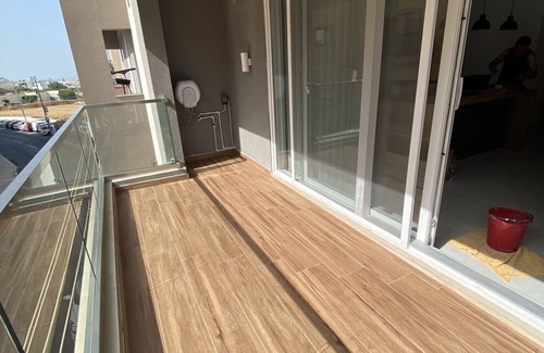 Luqa Apartamento | Modern, Spacious, 3 Bedroom Apartment near Malta Airport Sleeps 7