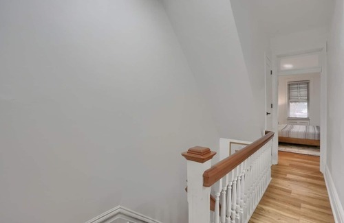 Pittsburgh Casa | Modern & Spacious 4BD House in Pittsburgh w/Prkg