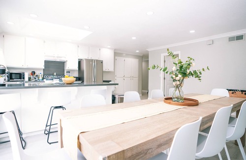 East San Jose Casa | Modern Spacious 5BR Retreat - Games & Large Yard