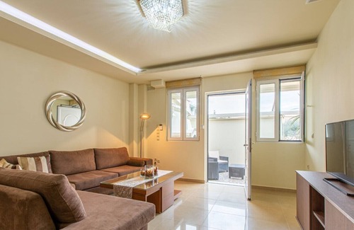 Mourniai Apartamento | Modern spacious apartment in Chania ★ Walk to everything ★ BBQ
