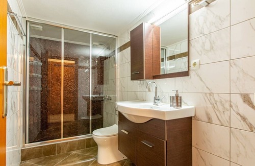 Mourniai Apartamento | Modern spacious apartment in Chania ★ Walk to everything ★ BBQ