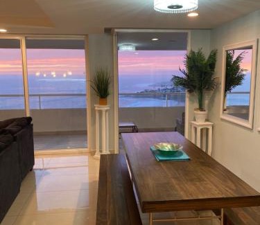 Rosarito Apartamento | MODERN SPACIOUS BEACH FRONT CENTRAL CONDO w POOLS STEPS TO BEACH