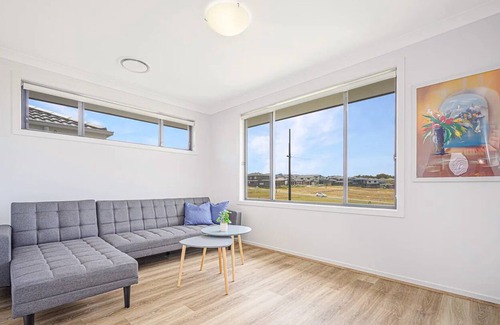 Colebee Casa | Modern, Spacious & Close to Park Colebee
