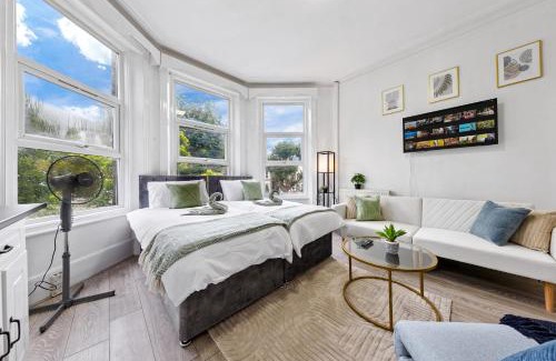 Brondesbury Apartamento | Modern & Spacious Flat - Moments To City Centre - Sleeps 4