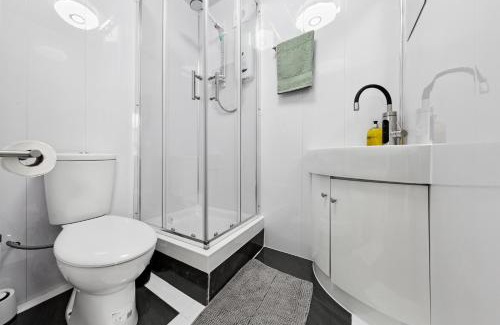 Brondesbury Apartamento | Modern & Spacious Flat - Moments To City Centre - Sleeps 4