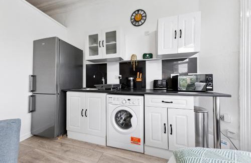 Brondesbury Apartamento | Modern & Spacious Flat - Moments To City Centre - Sleeps 4