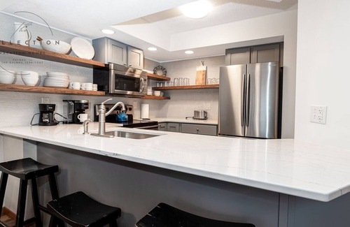 The Galena Territory Casa | Modern Spacious Lake View Villa | 3BR | King Beds | Amenity Access | Foosball!