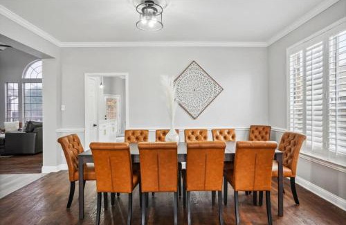 Rowlett Casa | Modern Spacious - Pool & Backyard Oasis & Cinema