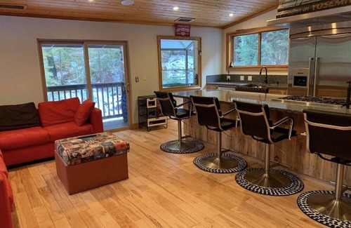 Sugar Pine Casa | Moderna y espaciosa cabaña de Oakhurst, a solo 15 minutos de Yosemite. !