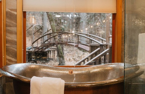 Sugar Pine Casa | Moderna y espaciosa cabaña de Oakhurst, a solo 15 minutos de Yosemite. !