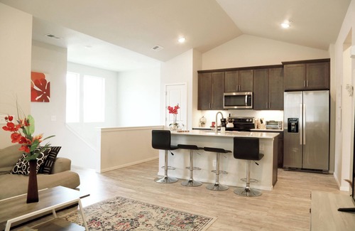 Fort Collins Casa | Modern & Spacious Townhome - 2 Bed, 2 Bath - Near CSU & Downtown in Fort Collins