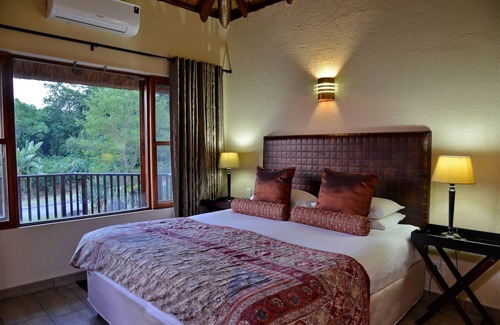 Hazyview Cabina | Villa moderna y espaciosa a minutos del Parque Nacional Kruger.