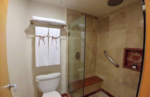 Cozumel Hotel | Modern Studio at Cozumel with Private Beach Area