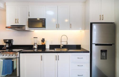 Lázaro Cárdenas Apartamento | Modern Stadium Bungalow