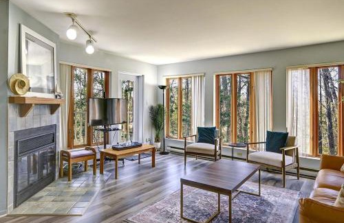 Mont-Tremblant Apartamento | Modern Stay in Mont-Tremblant with Free Parking & Free WiFi Access