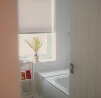 Ipswich Apartamento | Modern Stay - Walk to Everything 1