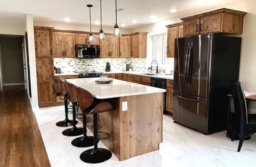 Columbia Casa | Modern Staycation