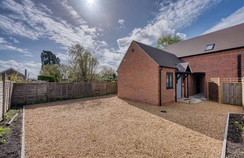 Priors Marston Apartamento | Modern Stockton Studio Room, Free WiFi & Parking