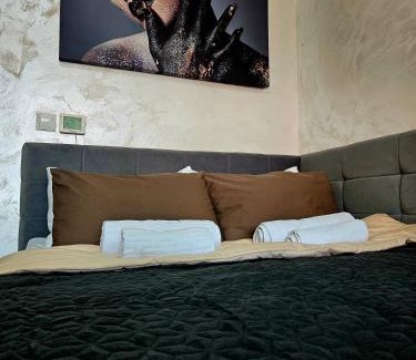 Onesti Apartamento | Modern Studio 4