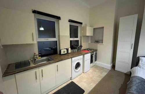 Skegby Apartamento | Modern studio apartment - great location!