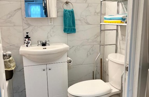 Rosemont-La Petite-Patrie Apartamento | Modern Studio Apartment in Rosemont Near Downtown Montreal-D