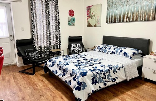 Rosemont-La Petite-Patrie Apartamento | Modern Studio Apartment in Rosemont Near Downtown Montreal-D