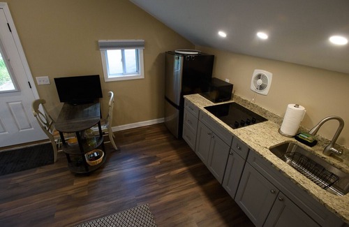 Wakefield-Peacedale Apartamento | Modern Studio Apt - 10 min to Narragansett Beach/URI