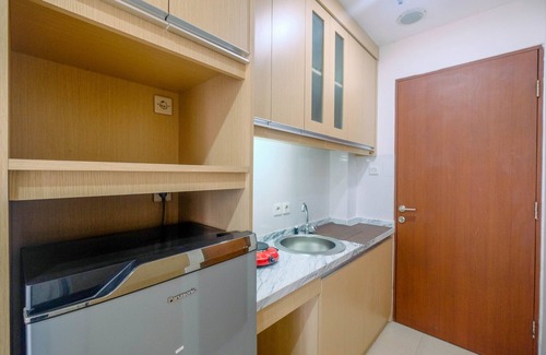 Kayu Putih Apartamento | Modern Studio at Tifolia Apartment