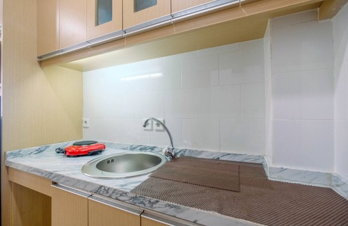 Kayu Putih Apartamento | Modern Studio at Tifolia Apartment