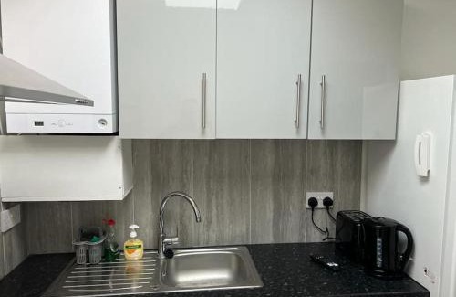 Langley Marish Apartamento | Modern Studio flat with free parking