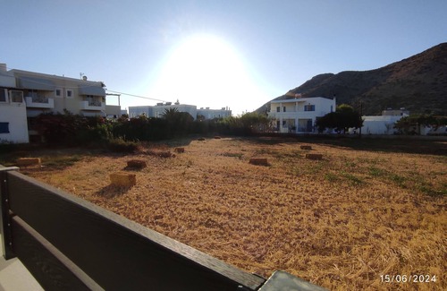 Galissas Apartamento | Modern studio in enchanting Galissas with AC, Sat-WiFi, 160m from the beach!