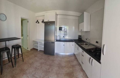 Tinajo Casa | Estudio acogedor con impresionantes vistas costeras, balcón y barbacoa en Tinajo