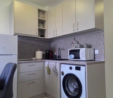 Shkorpilovtsi Apartamento | Modern Studio in Shartrez, Shkorpilovsti