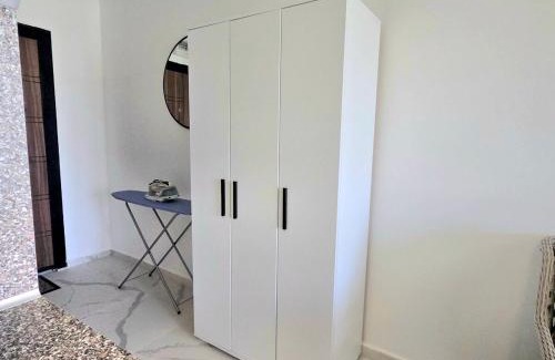 Shkorpilovtsi Apartamento | Modern Studio in Shartrez, Shkorpilovsti