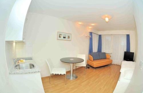 District 6 Apartamento | Modern studio near main station - Crown 16