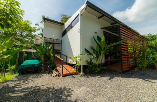Manzanillo Apartamento | Modern studio near Santa Teresa beach