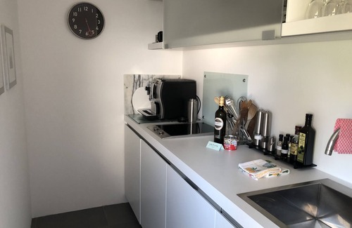 Ebersteinburg Apartamento | Estudio moderno en la terraza sobre Baden-Baden.