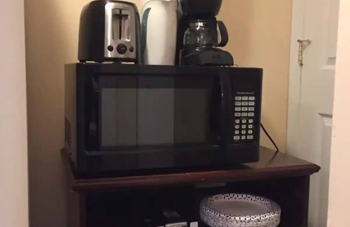 Nauck Apartamento | ★Modern Studio-Private Entrance/Bath Min from DC★